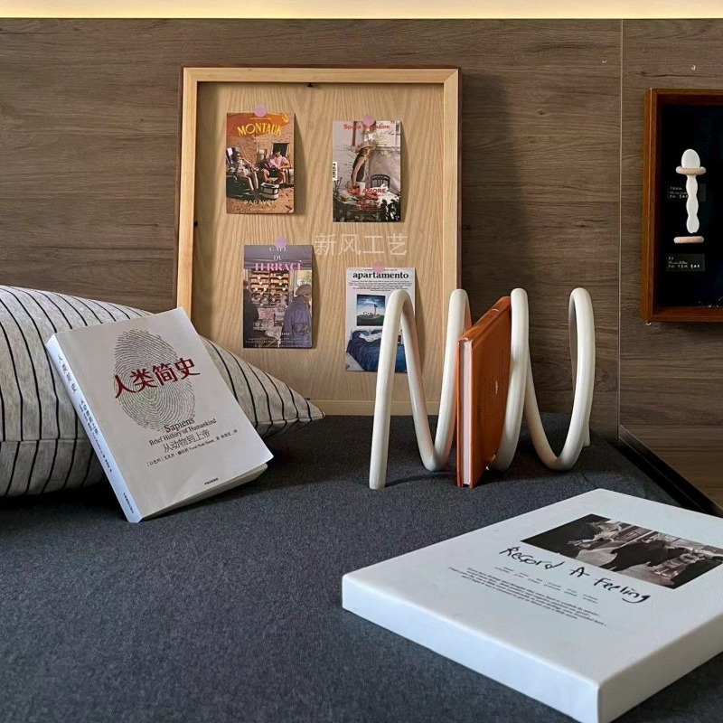 Creative Minimalist Metal Maga - đánh giá và giá Home Decor Magazine